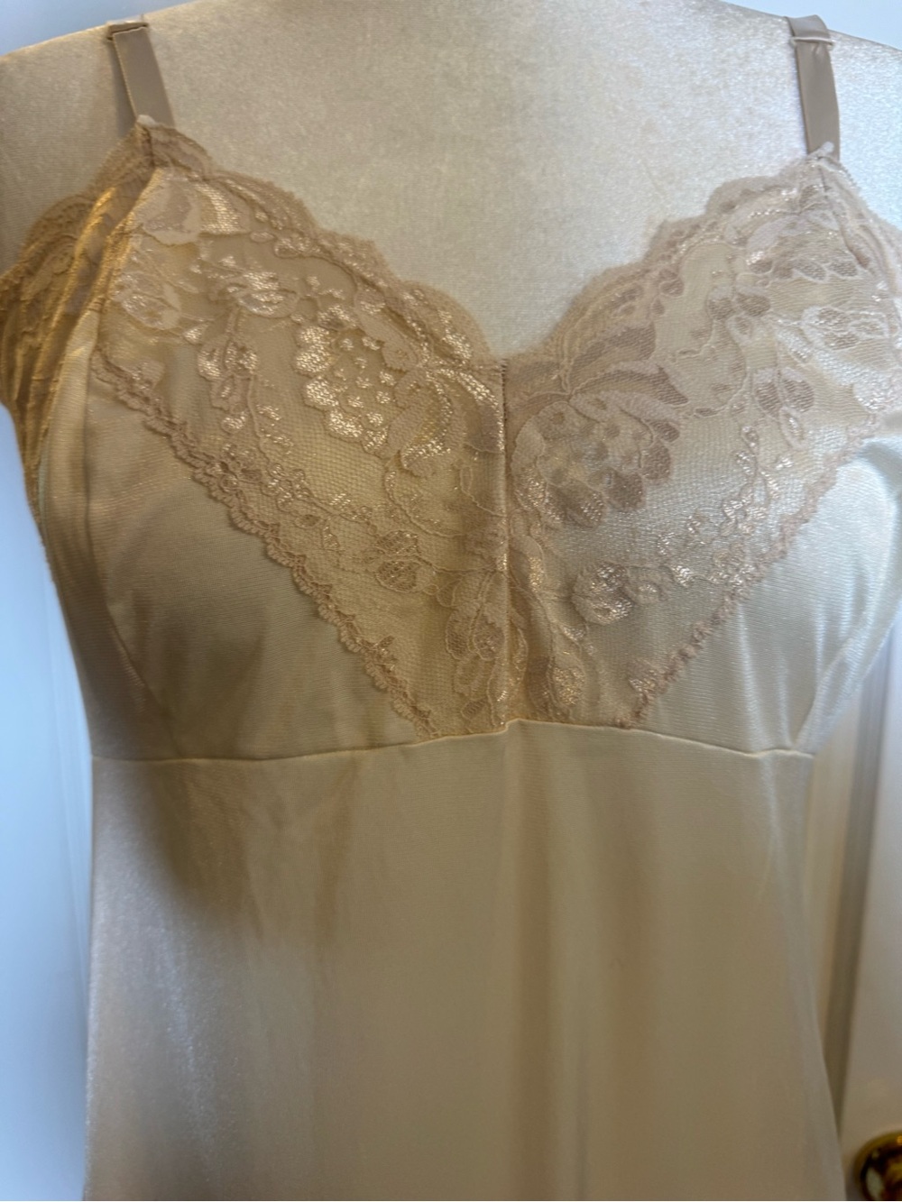 Vintage Nancy King full slip ecru color size 40